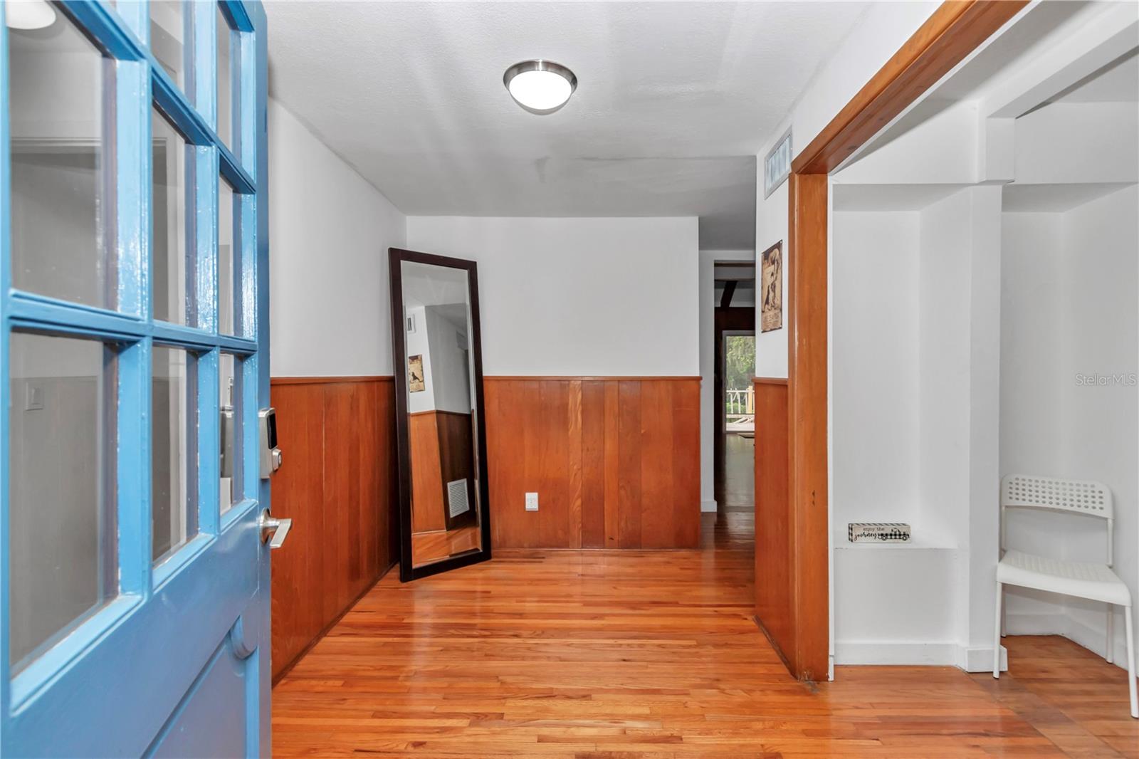 Image 6 of 37 For 510 19th Street