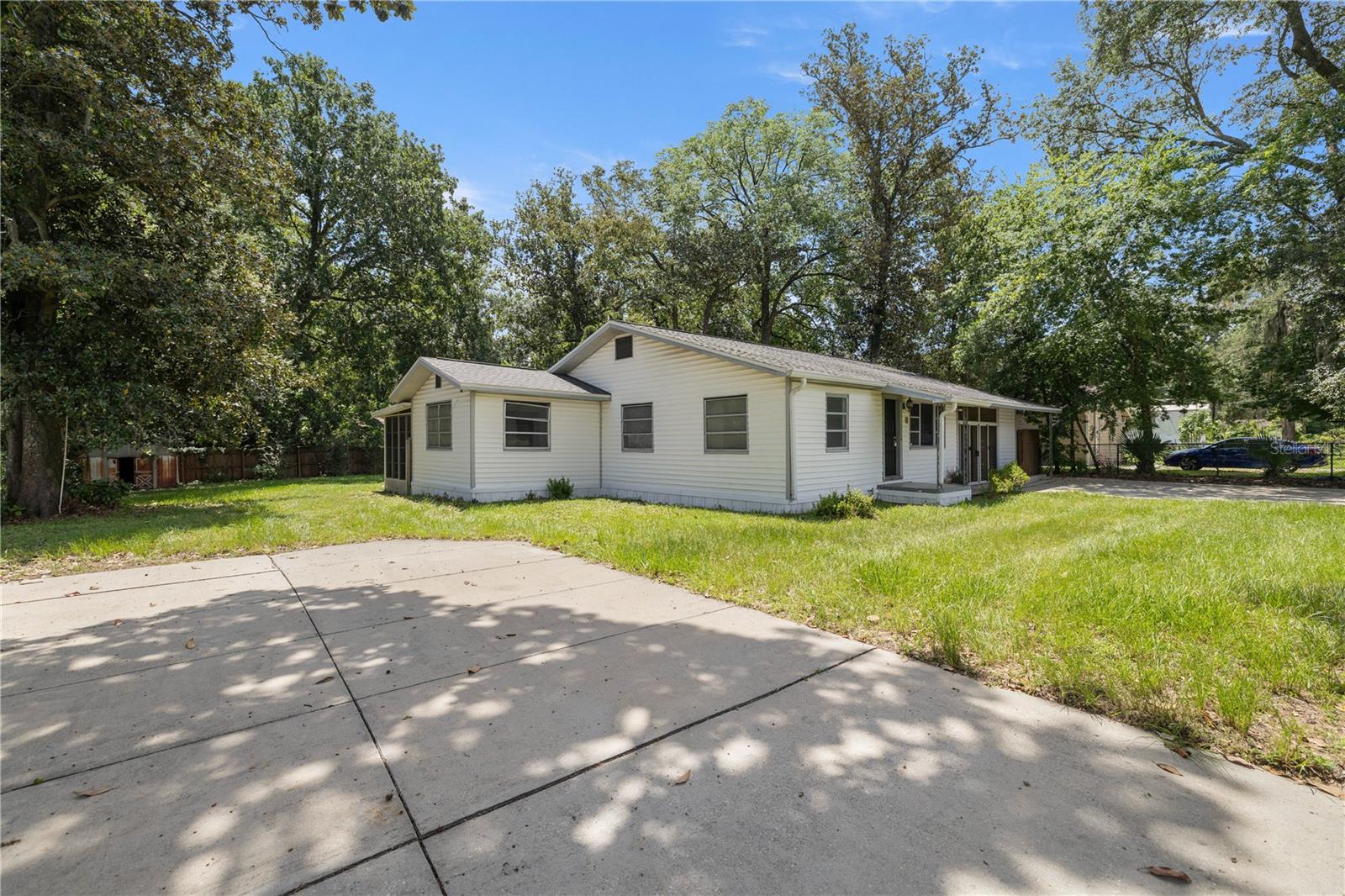 Image 30 of 35 For 1831 5th Avenue
