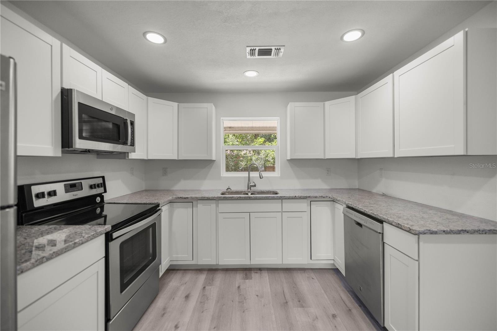 Image 5 of 35 For 1831 5th Avenue