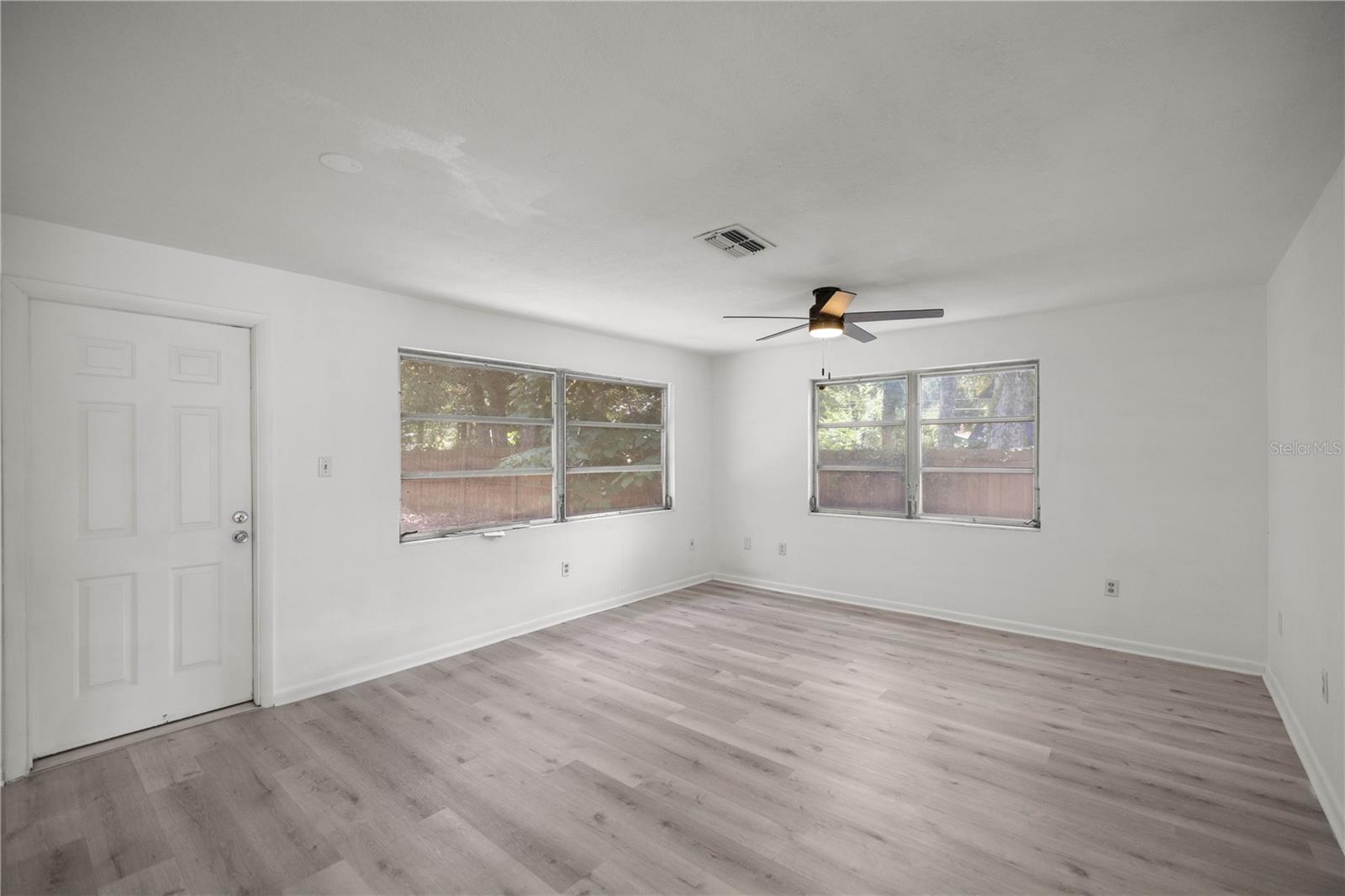 Image 8 of 35 For 1831 5th Avenue