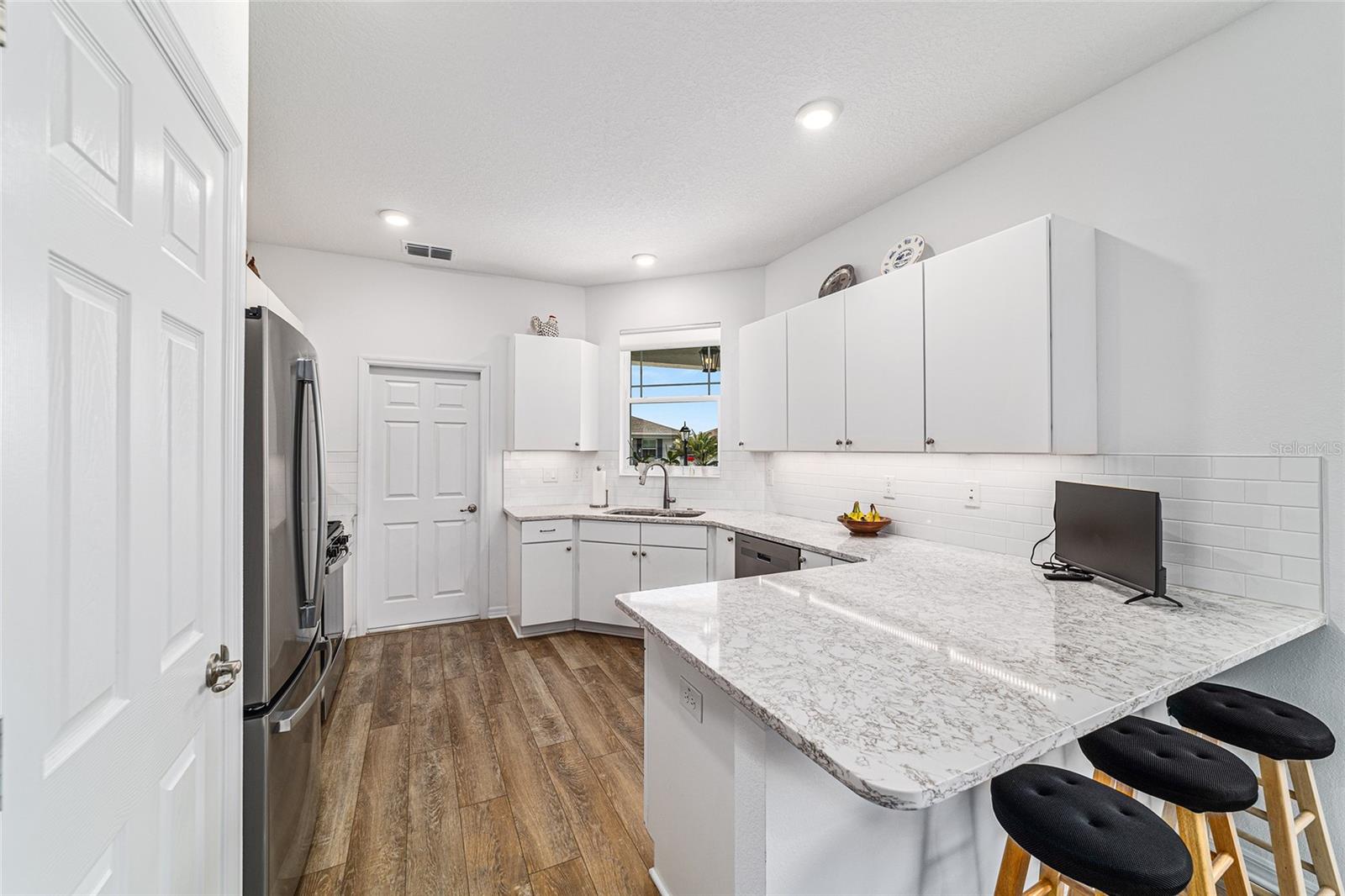 Image 22 of 47 For 8905 76th Lane