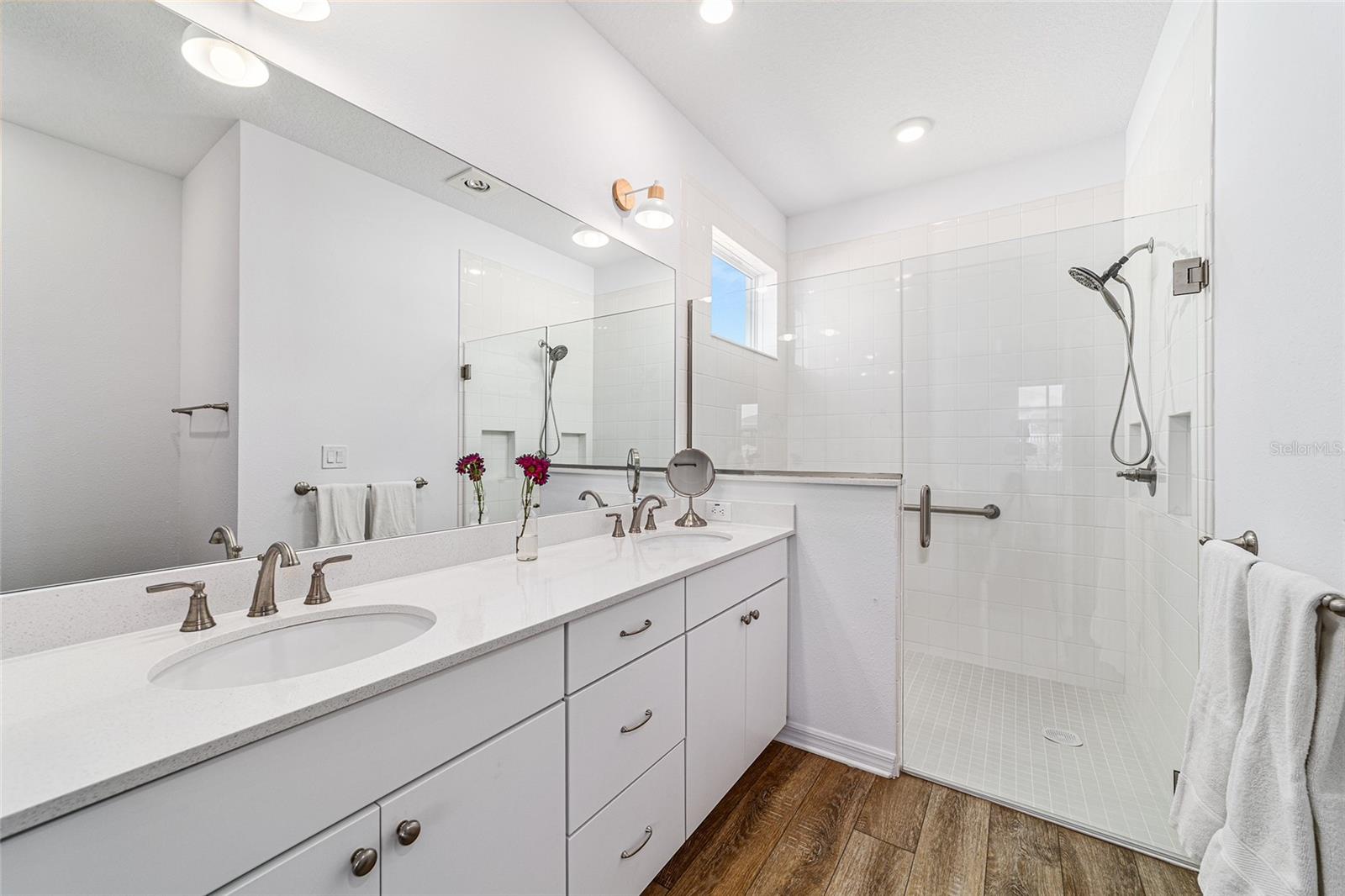 Image 33 of 47 For 8905 76th Lane