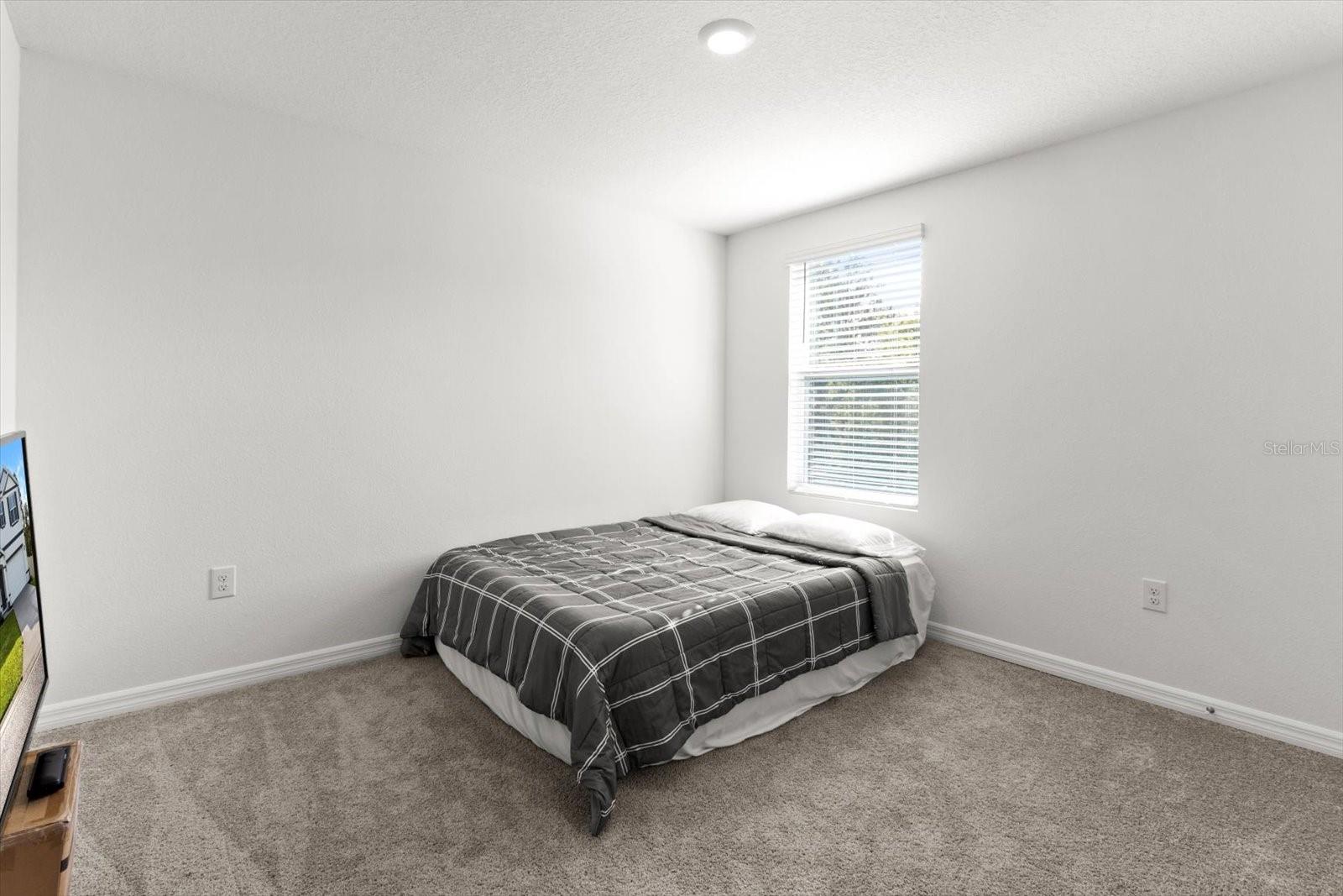Image 30 of 44 For 13691 69 Terrace