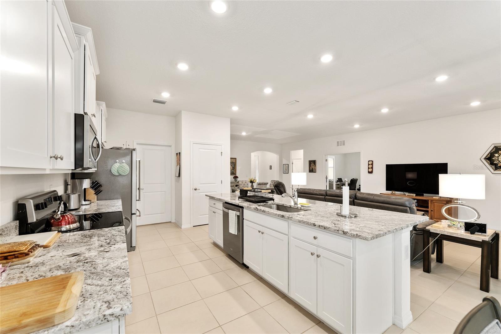 Image 14 of 56 For 6175 88th Loop