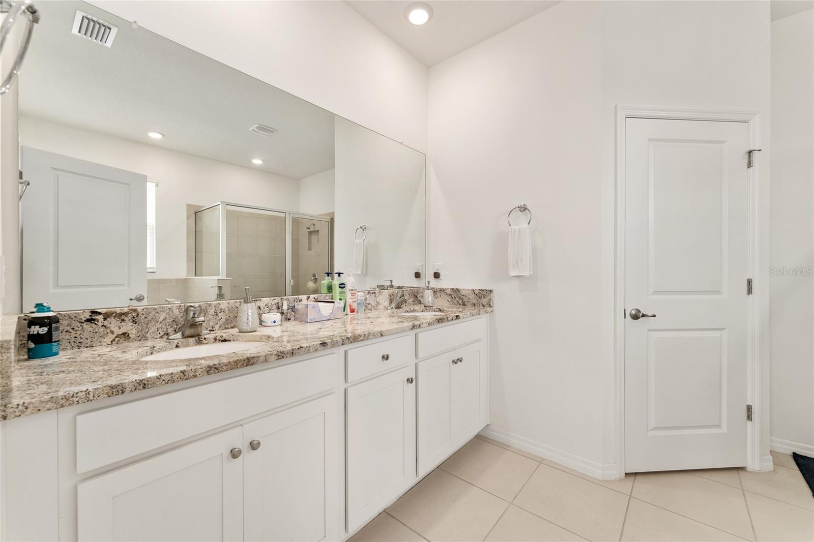 Image 29 of 56 For 6175 88th Loop