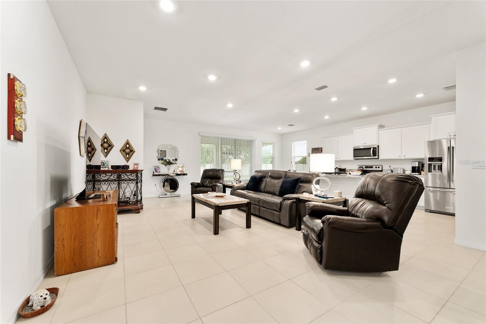 Image 4 of 56 For 6175 88th Loop