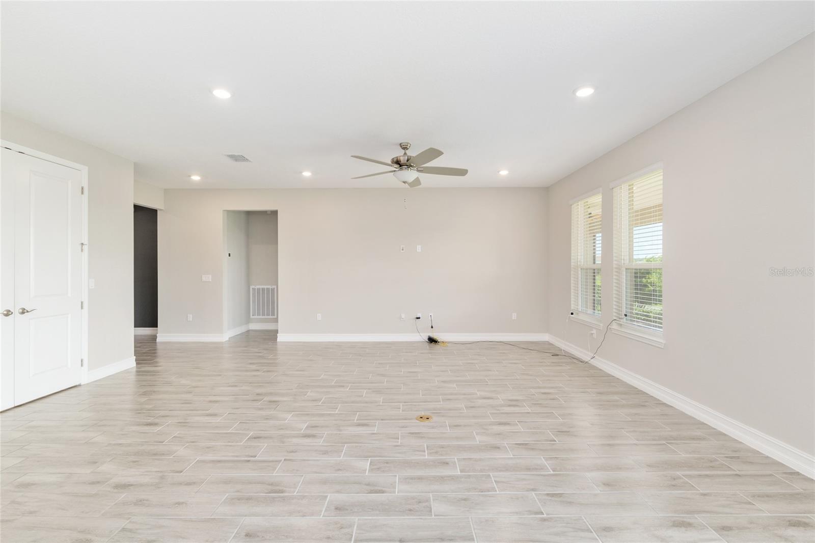 Image 25 of 100 For 4419 54th Terrace