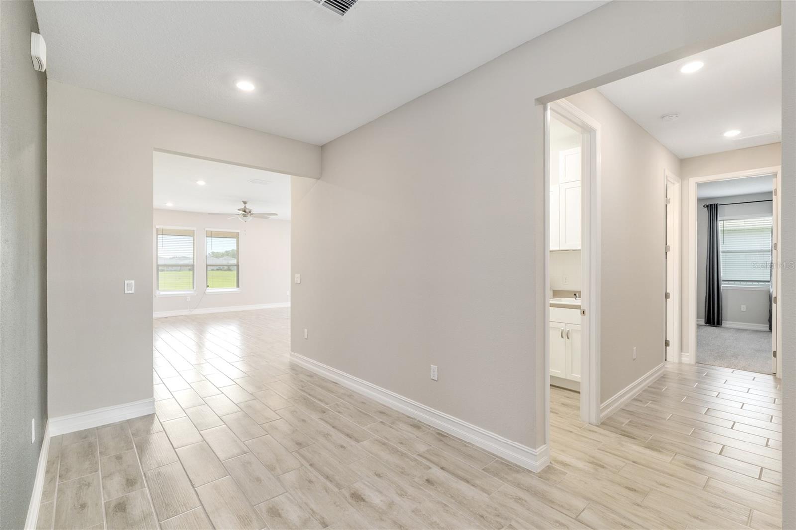 Image 51 of 100 For 4419 54th Terrace