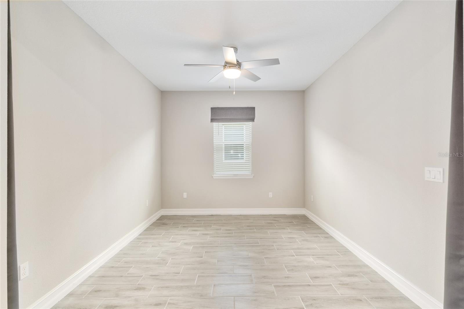 Image 54 of 100 For 4419 54th Terrace