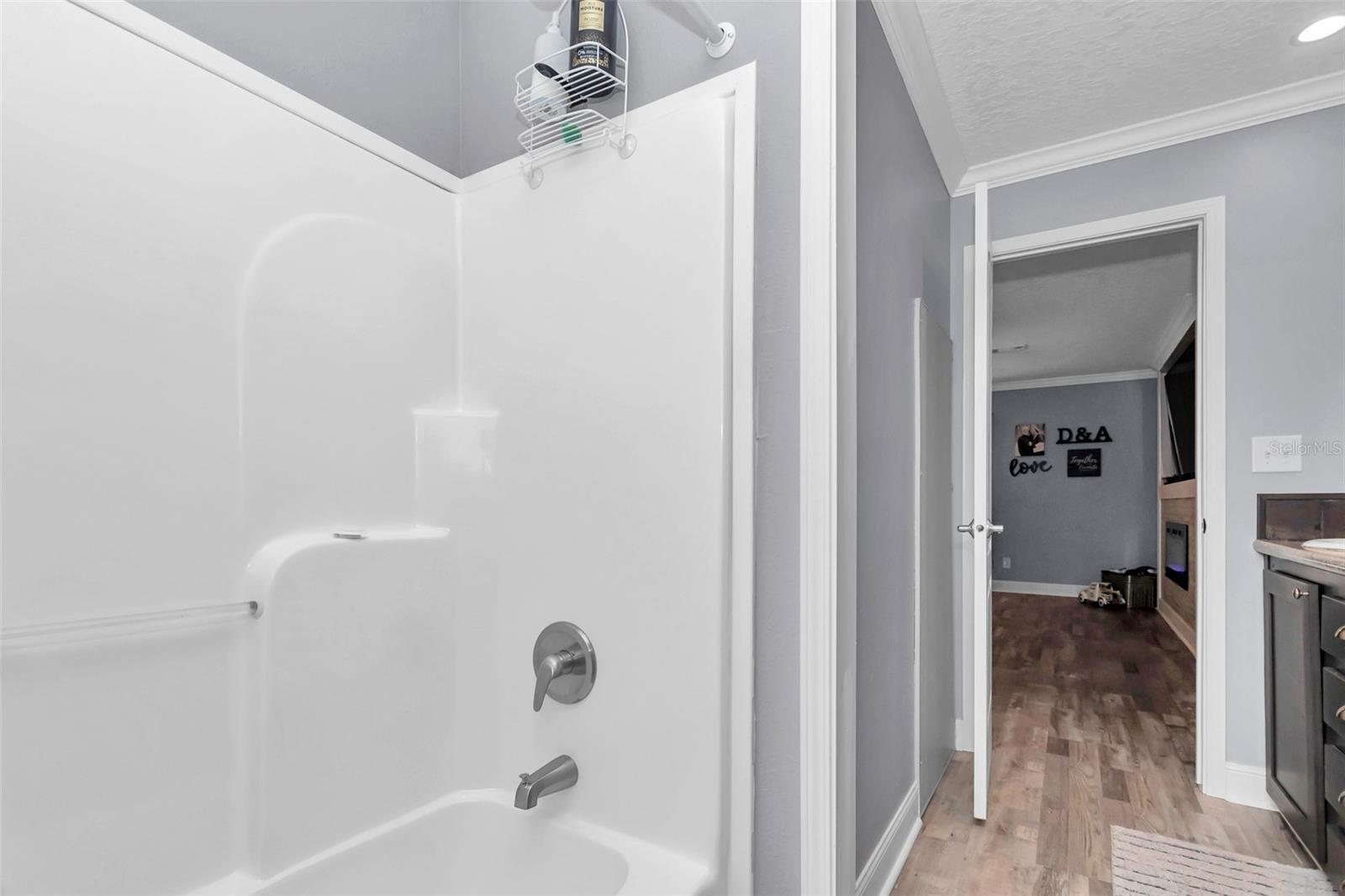 Image 39 of 67 For 11324 105th Street