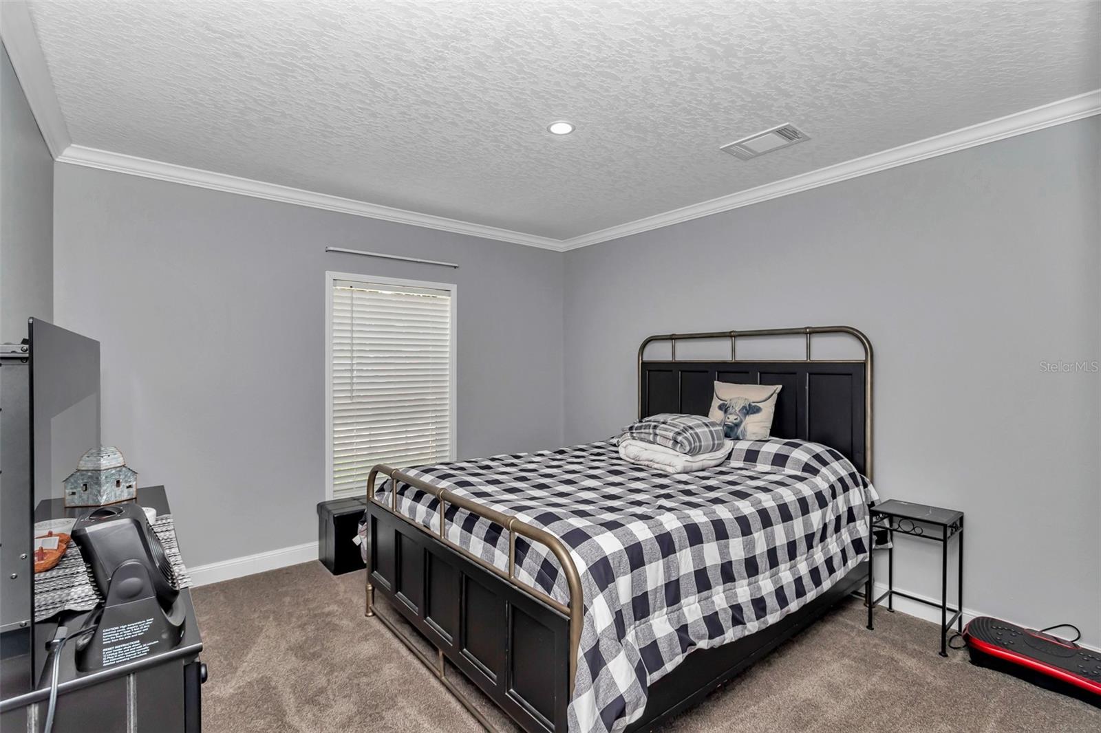 Image 42 of 67 For 11324 105th Street