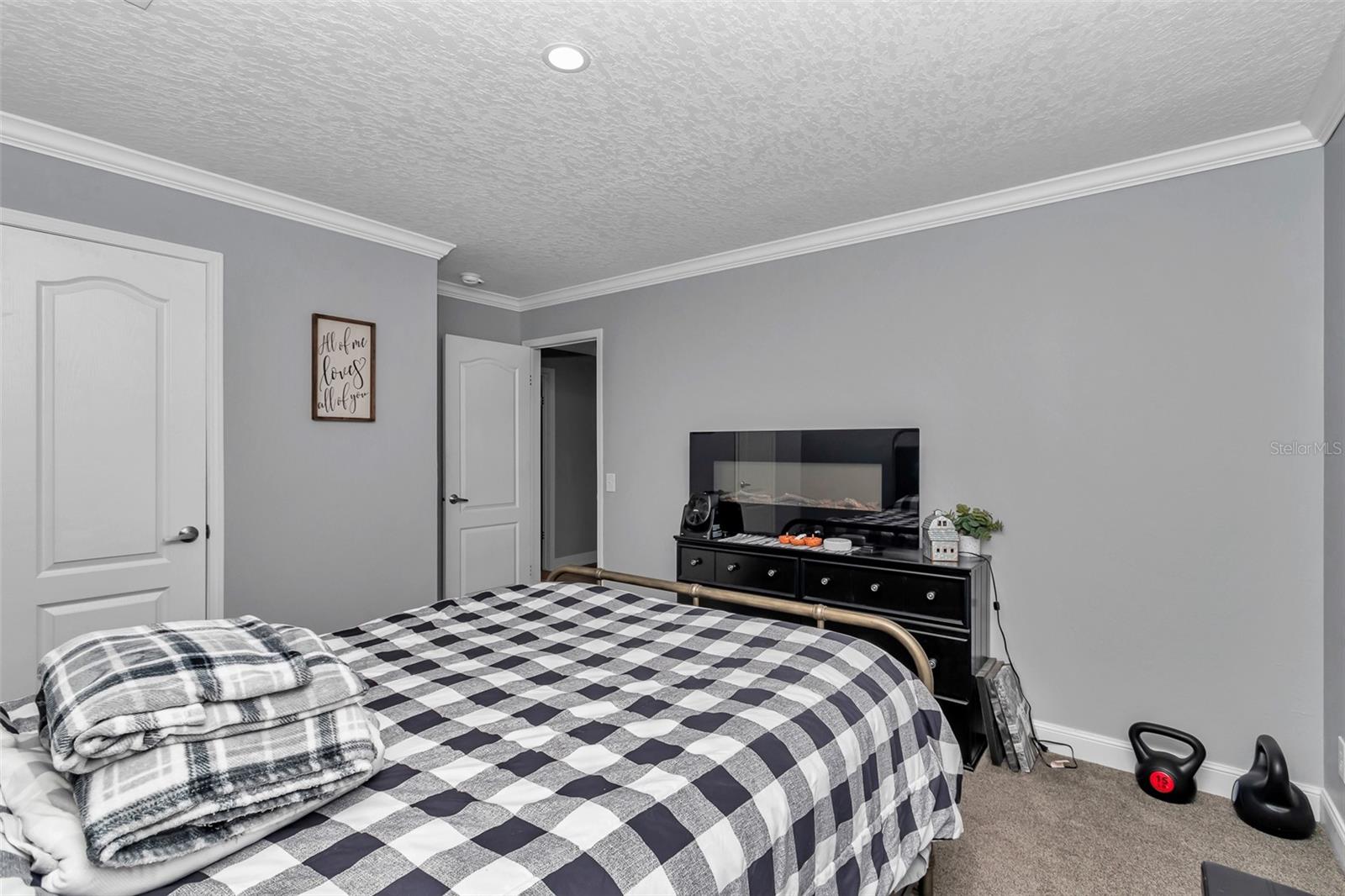 Image 43 of 67 For 11324 105th Street