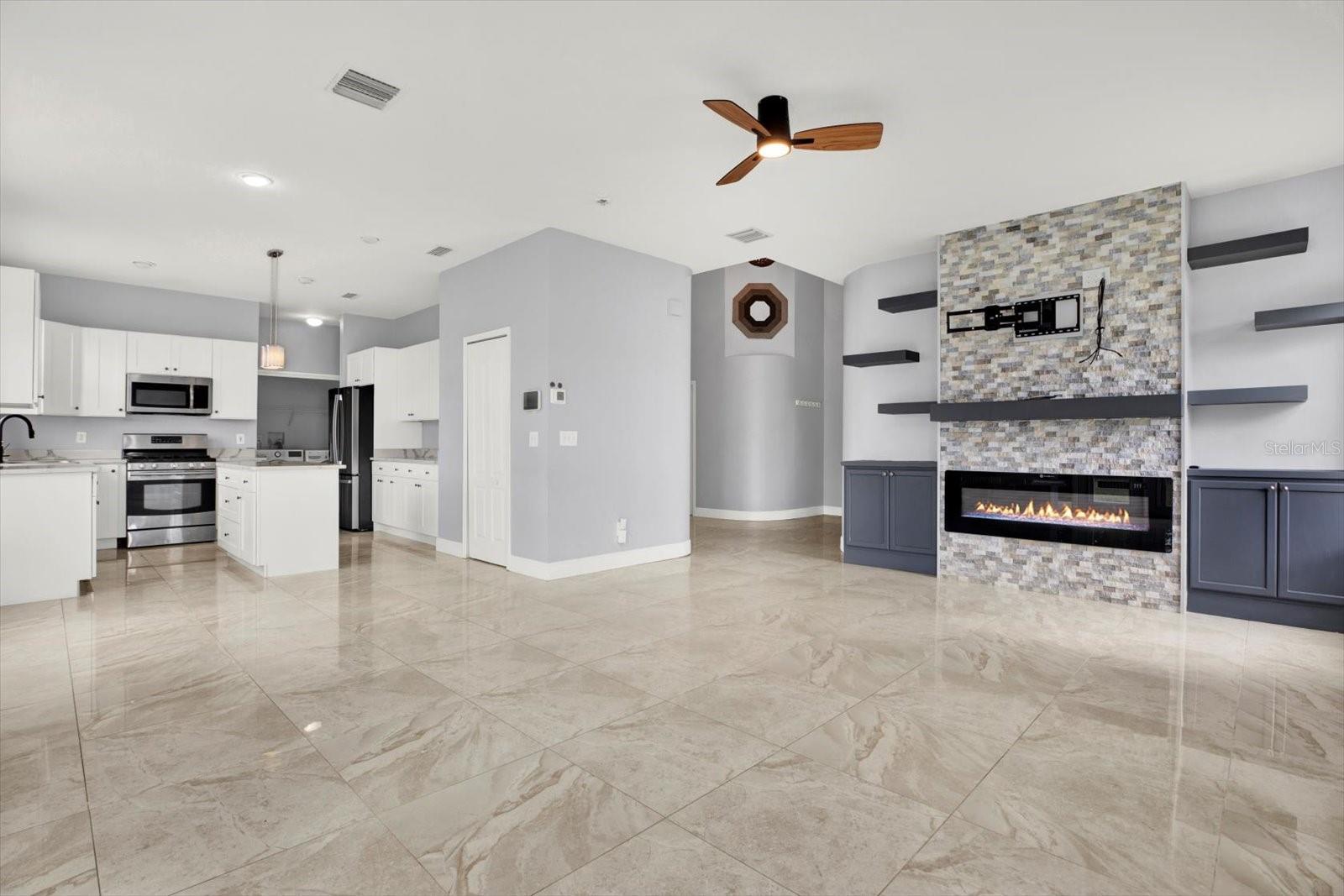 Image 2 of 12 For 544 Lake Cypress Circle