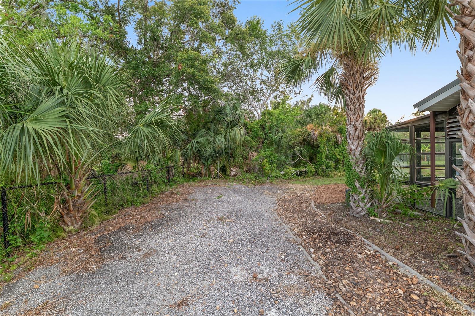 Image 21 of 66 For 2310 Watersedge Drive