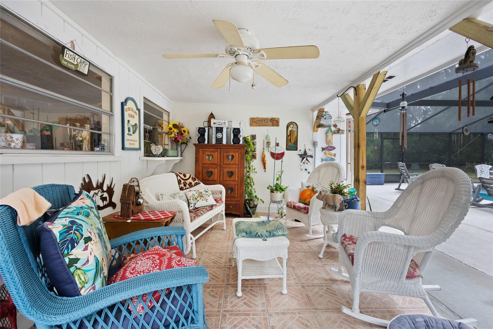 Image 18 of 38 For 581 44th Avenue