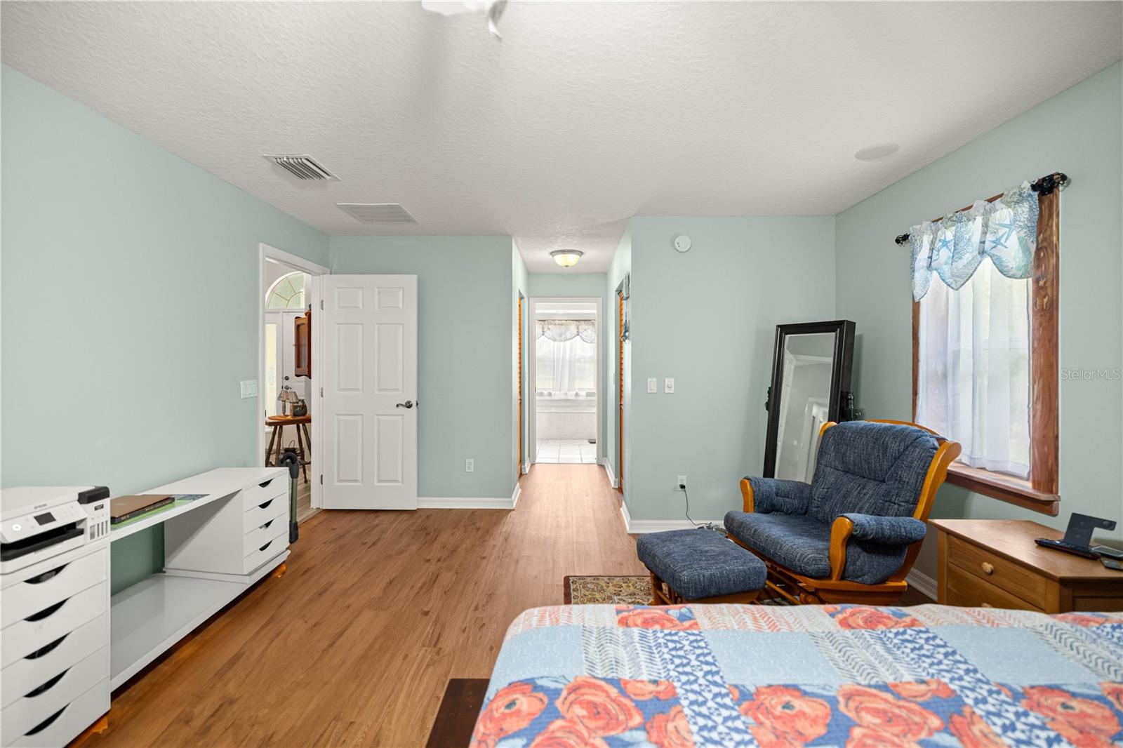Image 22 of 49 For 11271 136th Terrace