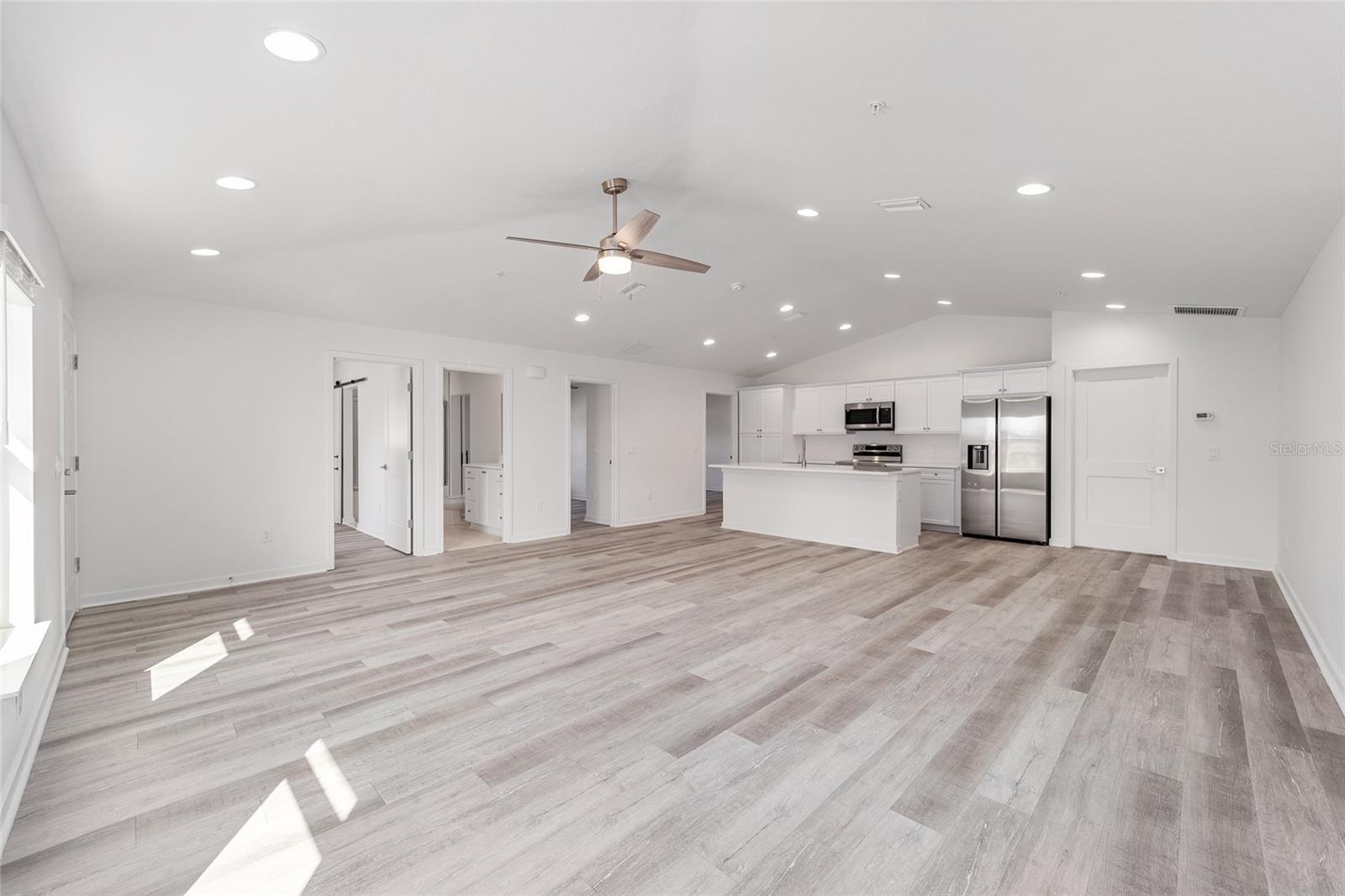 Image 11 of 77 For 4417 74th Terrace
