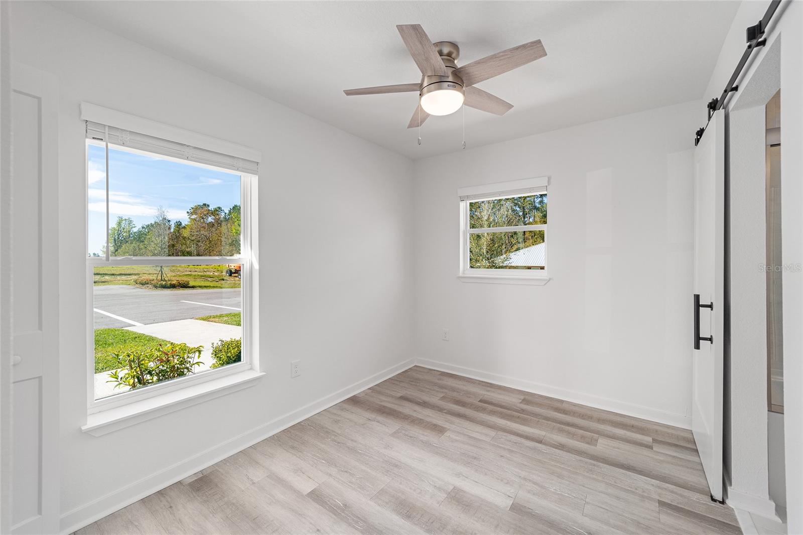 Image 12 of 77 For 4417 74th Terrace