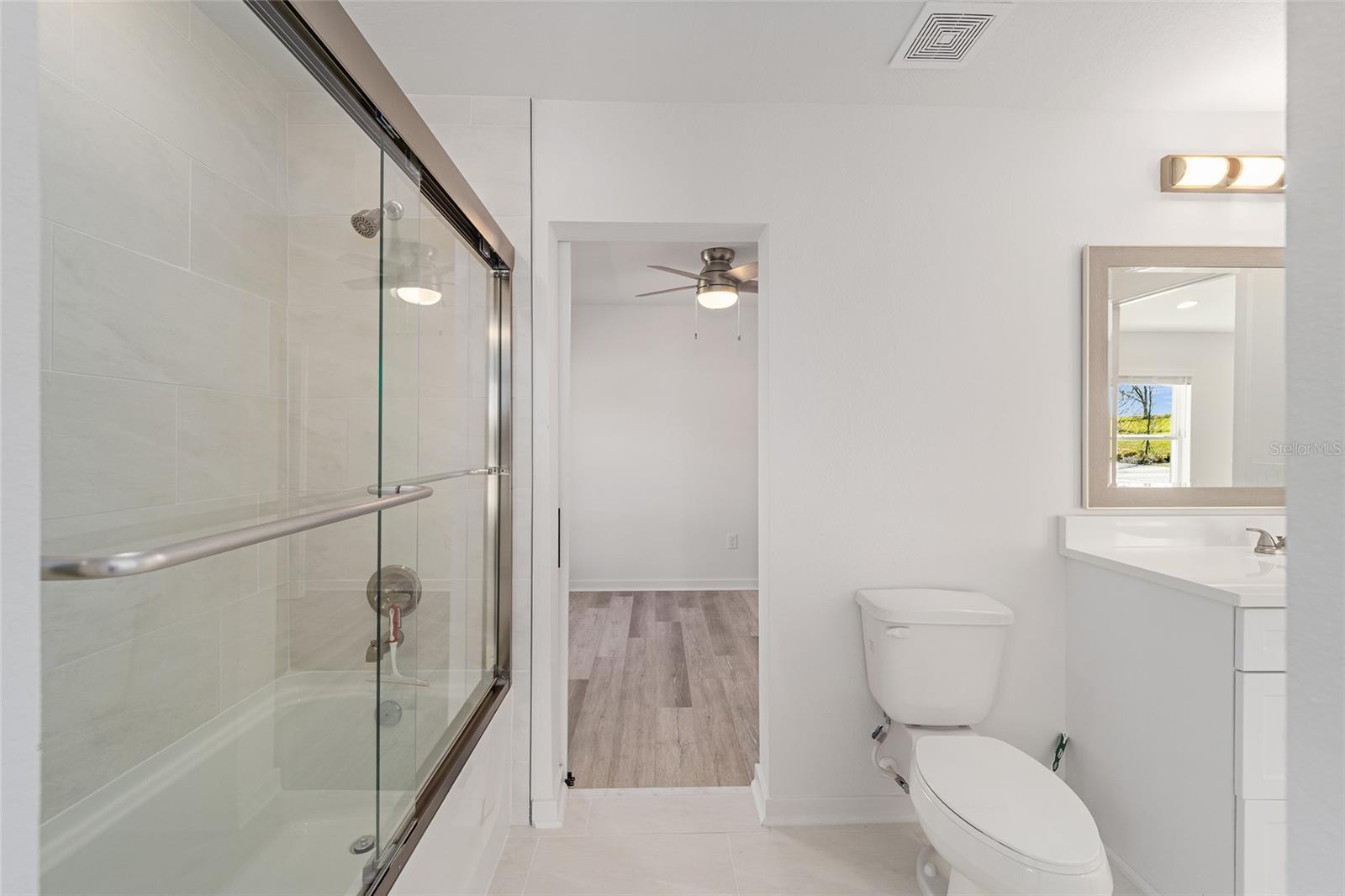 Image 14 of 77 For 4417 74th Terrace