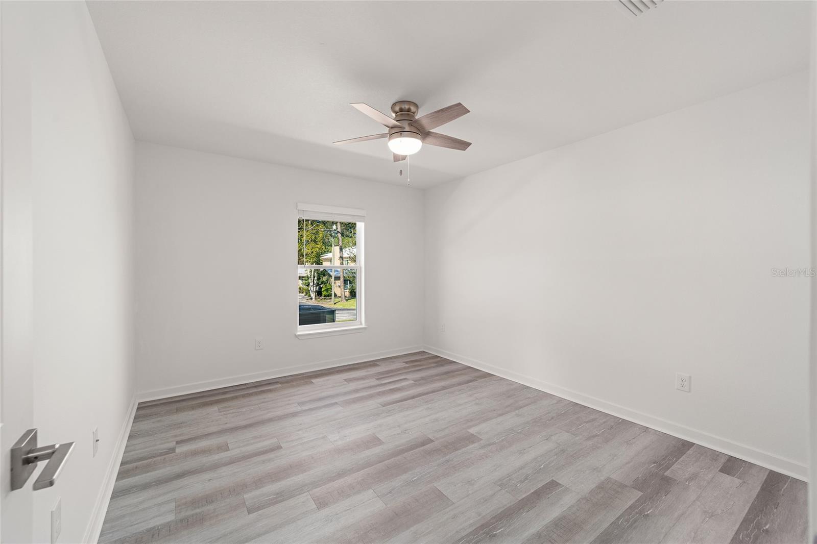 Image 31 of 77 For 4417 74th Terrace
