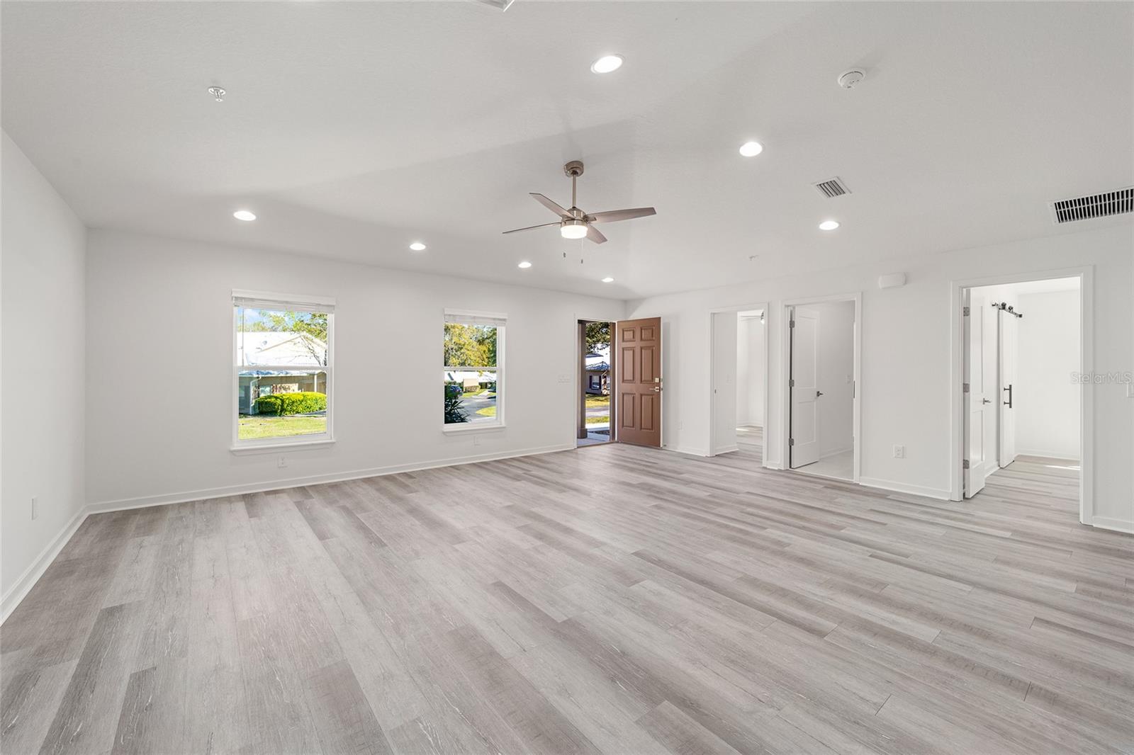 Image 39 of 77 For 4417 74th Terrace