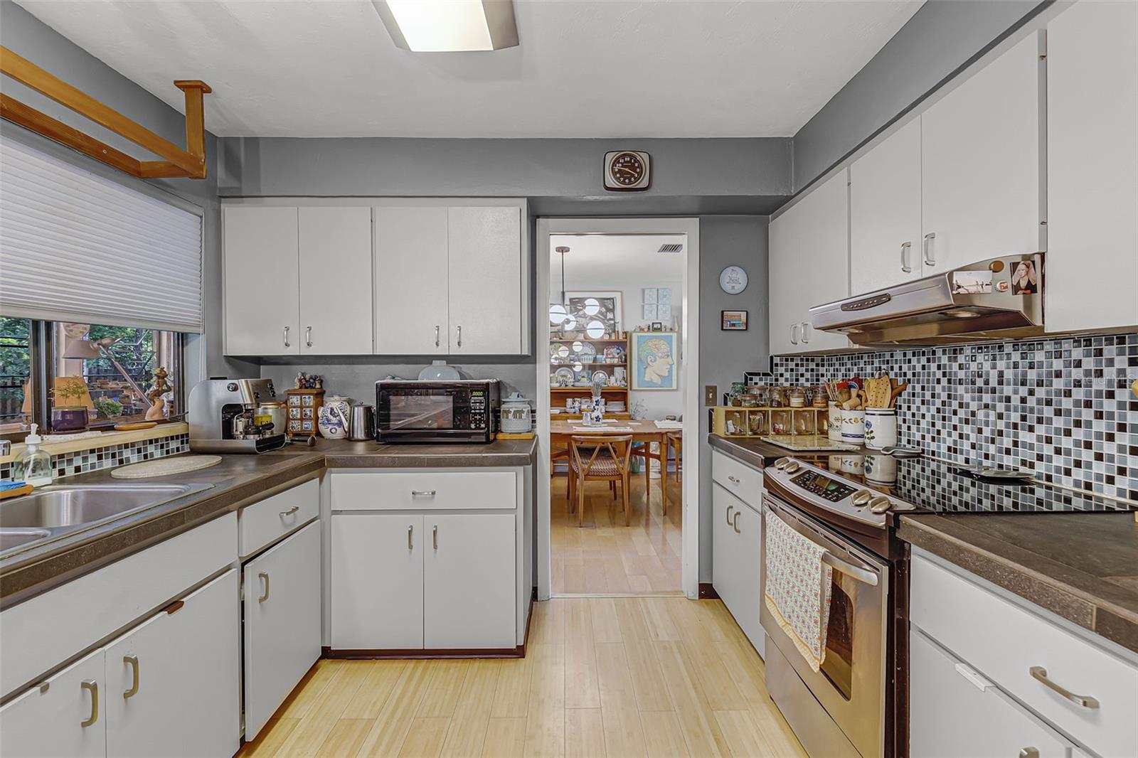 Image 10 of 44 For 2531 63rd Terrace