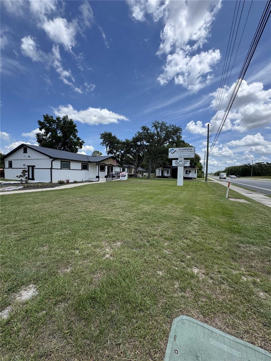 Listing photo id 0 for 7265 Highway 200