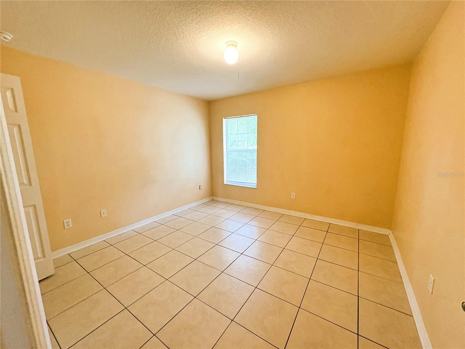 Image 5 of 13 For 5 Fir Drive Terrace