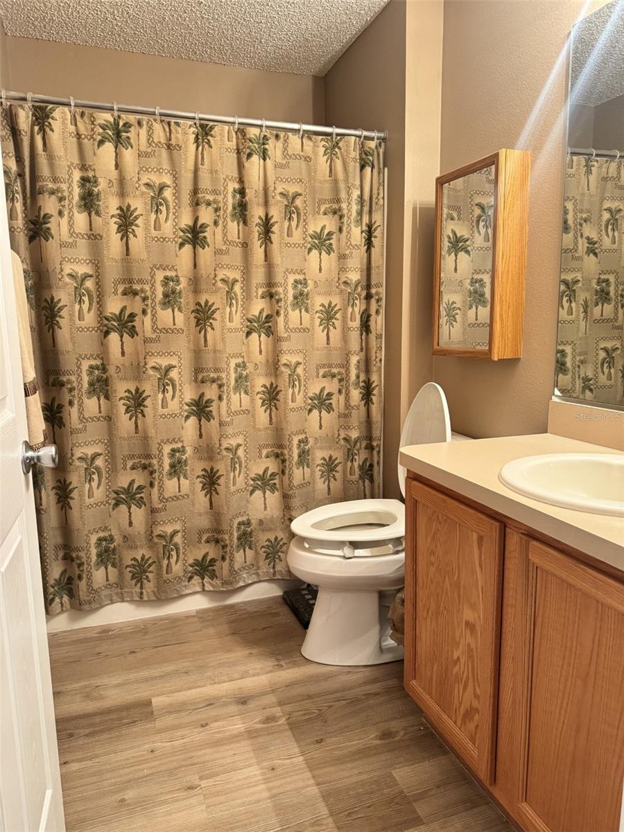 Image 12 of 13 For 889 Allagash Avenue