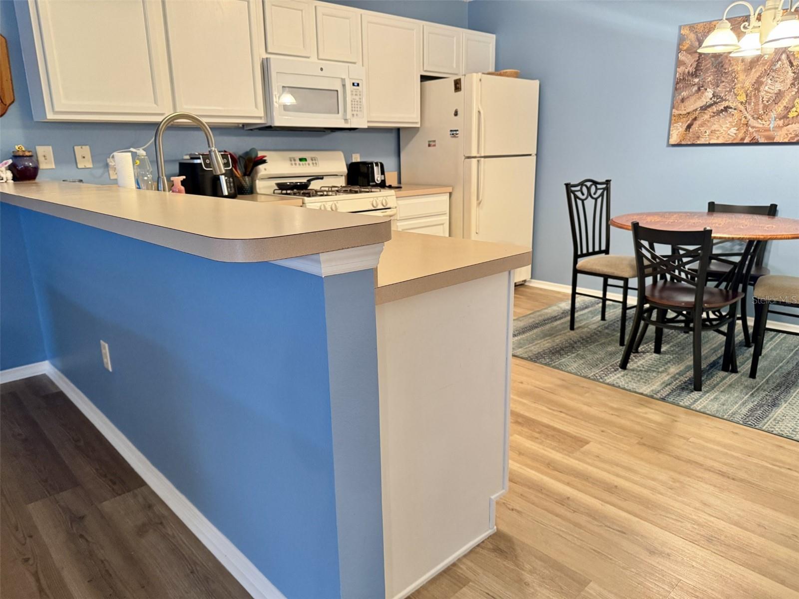 Image 4 of 13 For 889 Allagash Avenue