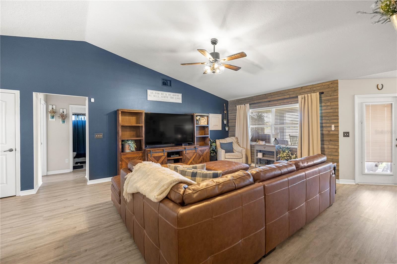 Image 6 of 34 For 10620 73rd Avenue