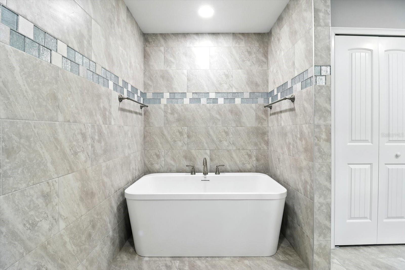 Image 22 of 45 For 1467 Odin Drive
