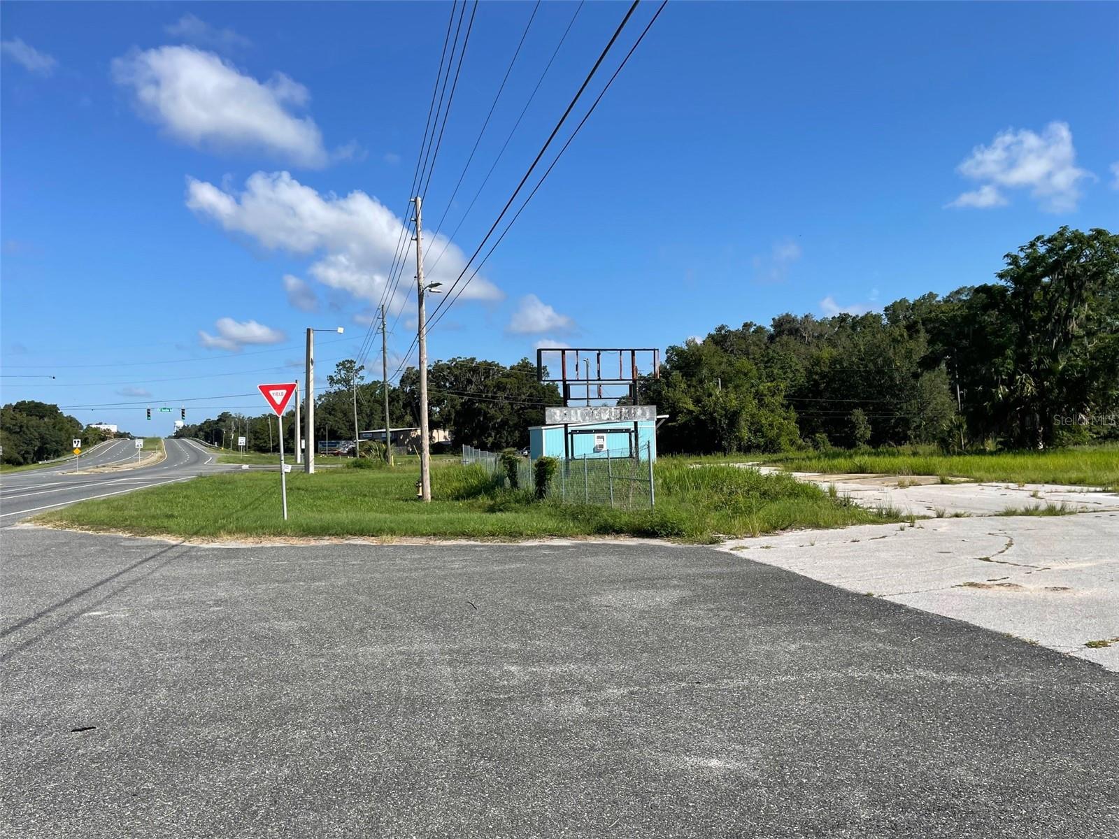 Image 3 of 12 For 11585 Us Hwy 441