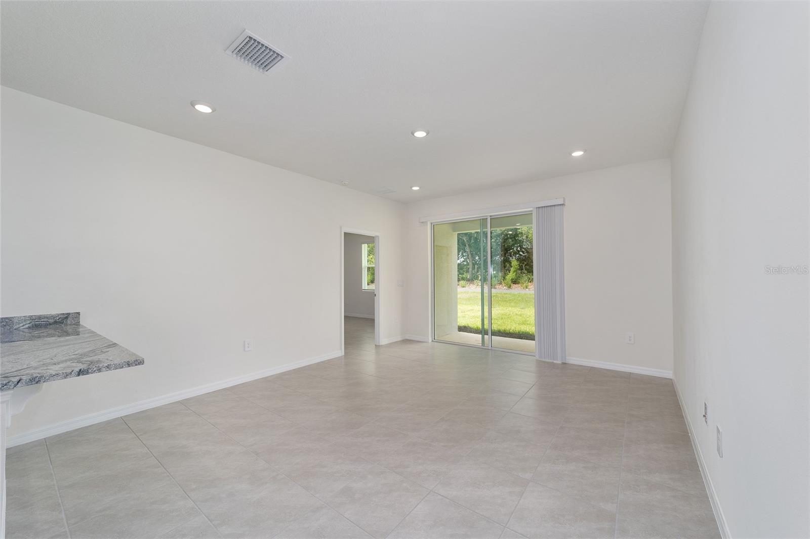 Image 11 of 37 For 4111 44th Circle