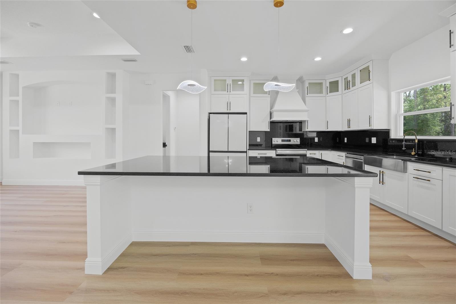 Image 10 of 37 For 9789 125th Court Rd