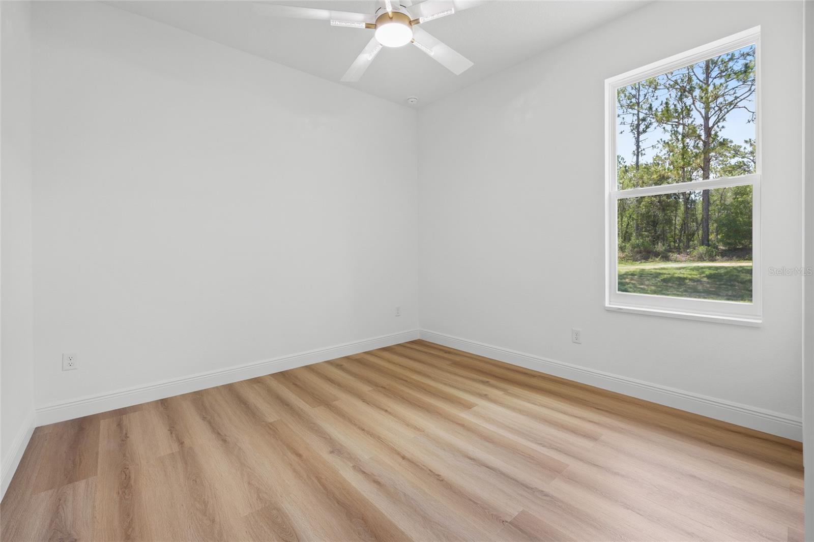 Image 17 of 37 For 9789 125th Court Rd