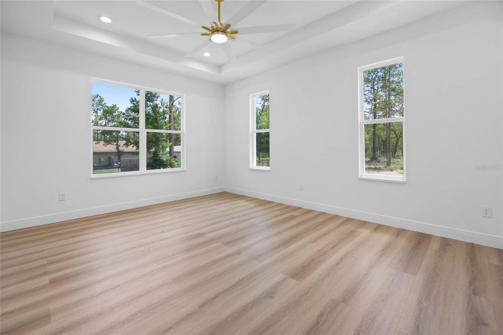 Image 22 of 37 For 9789 125th Court Rd