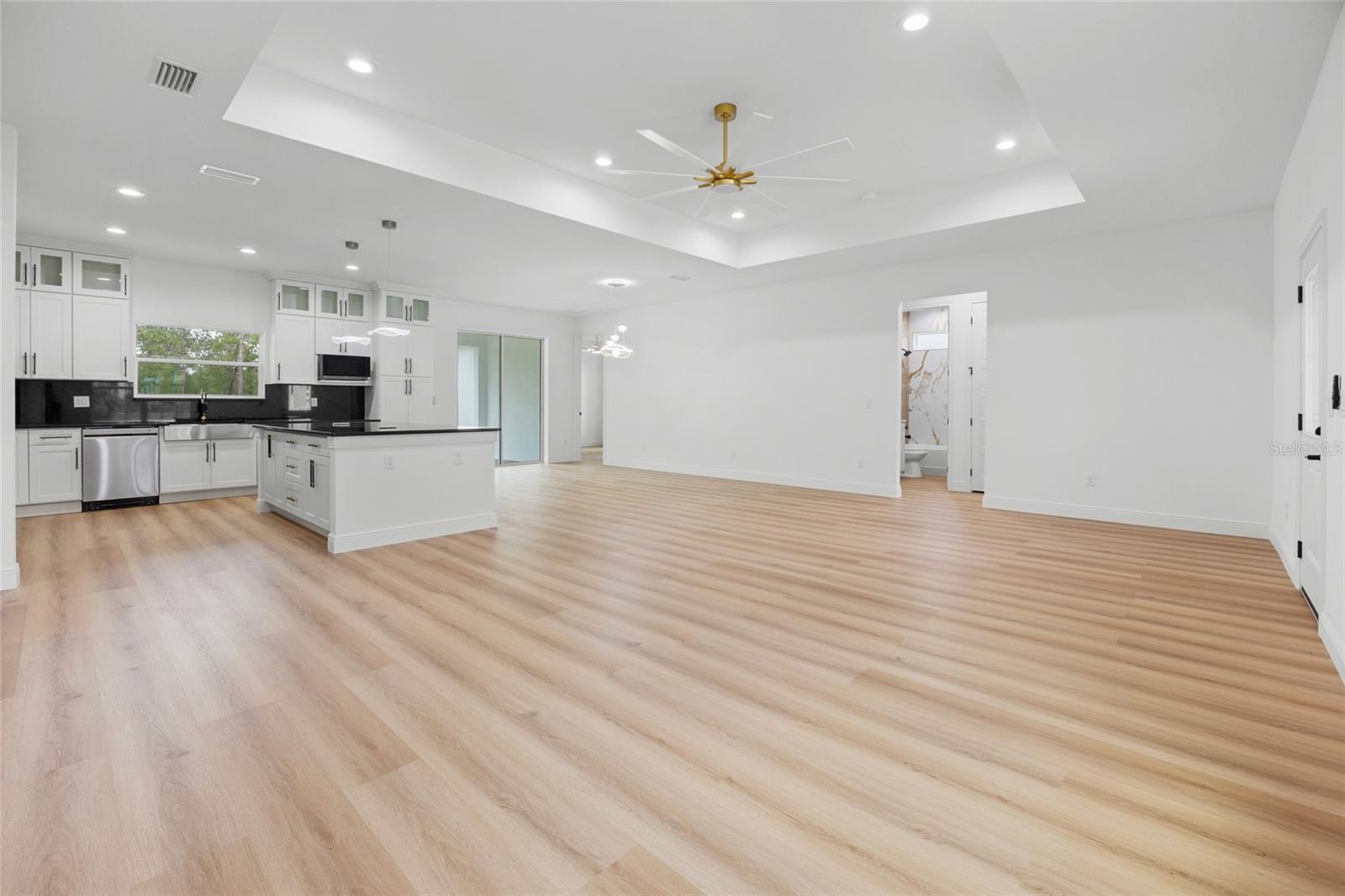 Image 31 of 37 For 9789 125th Court Rd