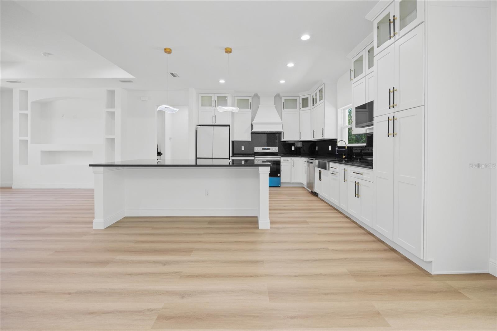 Image 9 of 37 For 9789 125th Court Rd