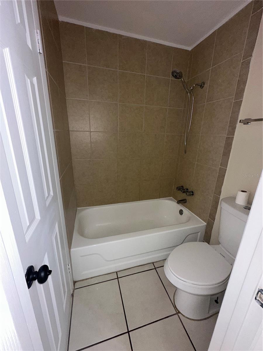 Image 13 of 15 For 1719-1719 36th Avenue 7