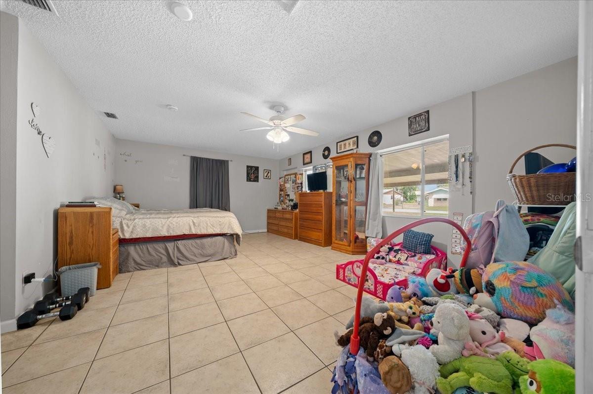 Image 5 of 36 For 5018 106th Place