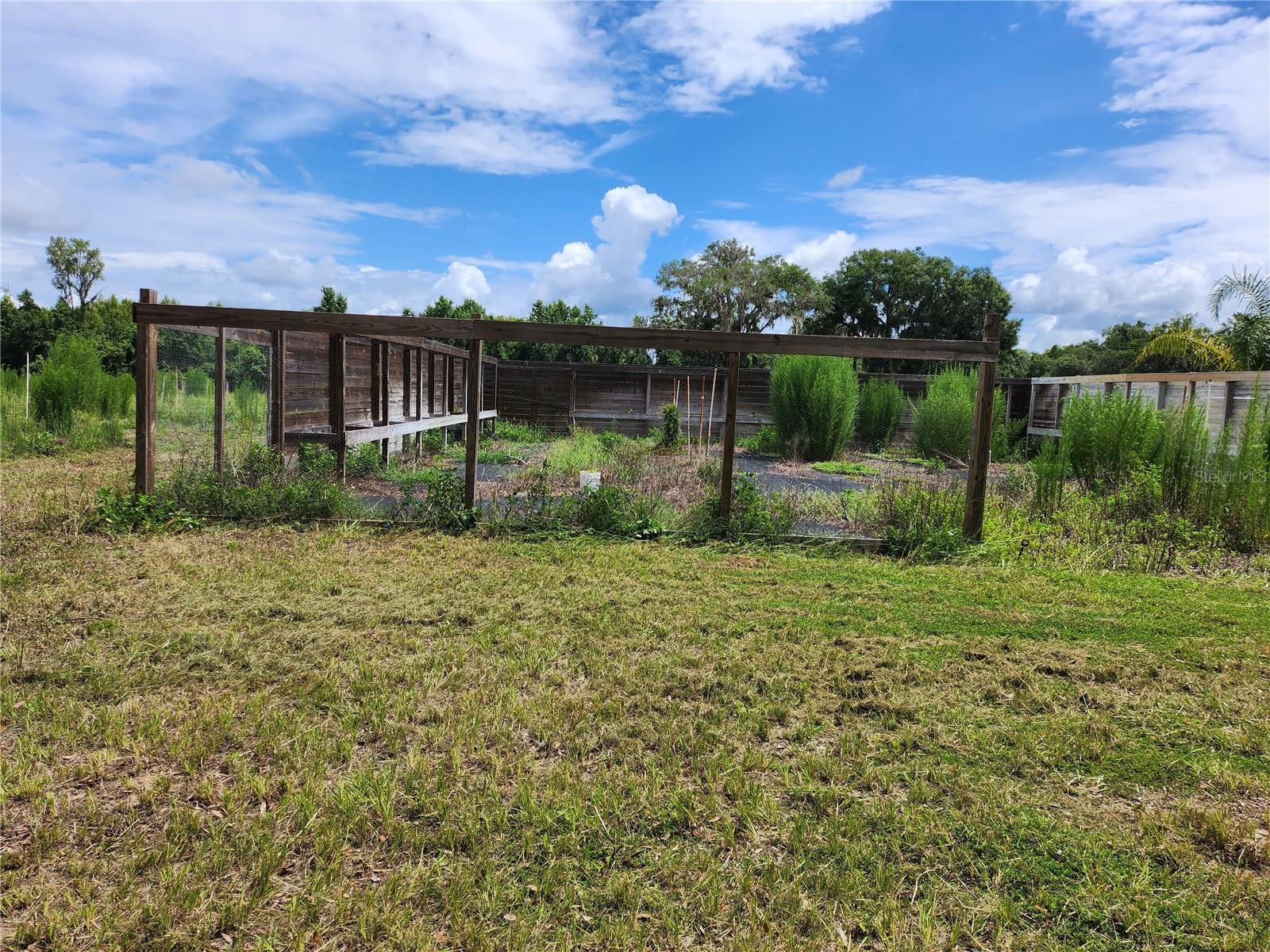 Image 13 of 28 For 9333 Bushnell Road