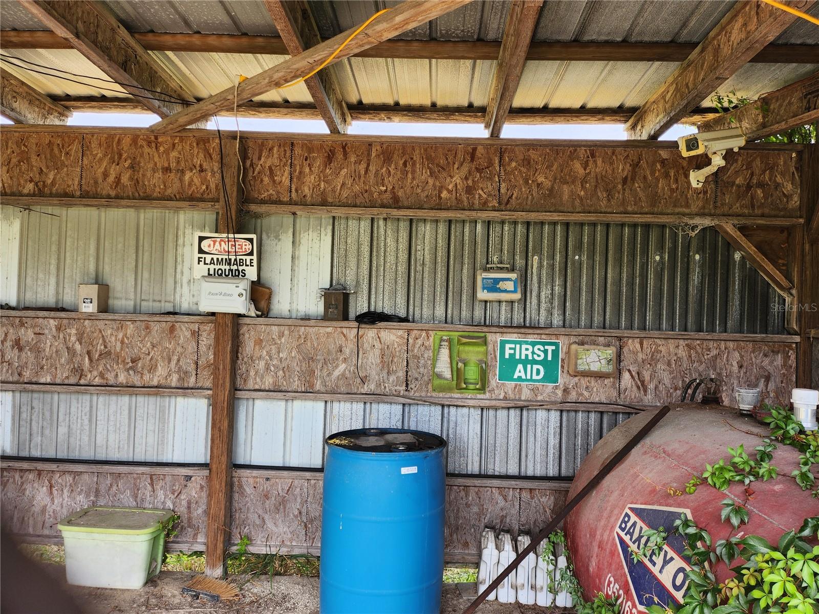 Image 18 of 28 For 9333 Bushnell Road