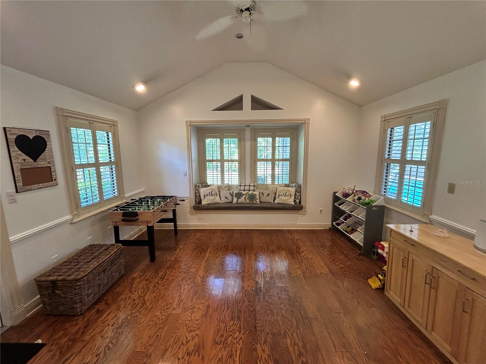 Image 14 of 45 For 2070 50th Terrace