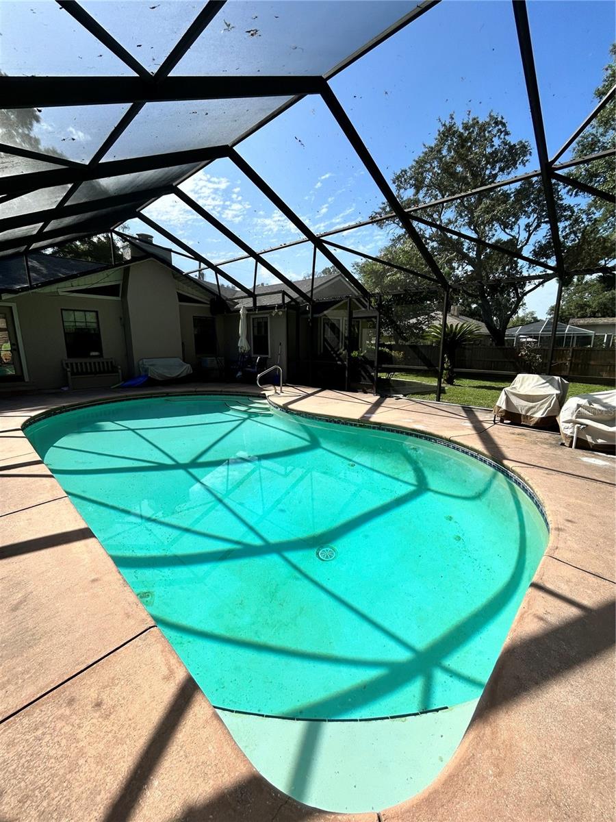 Image 33 of 45 For 2070 50th Terrace