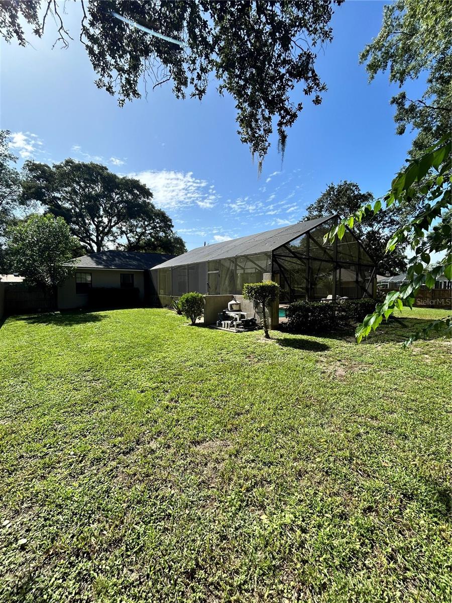 Image 36 of 45 For 2070 50th Terrace