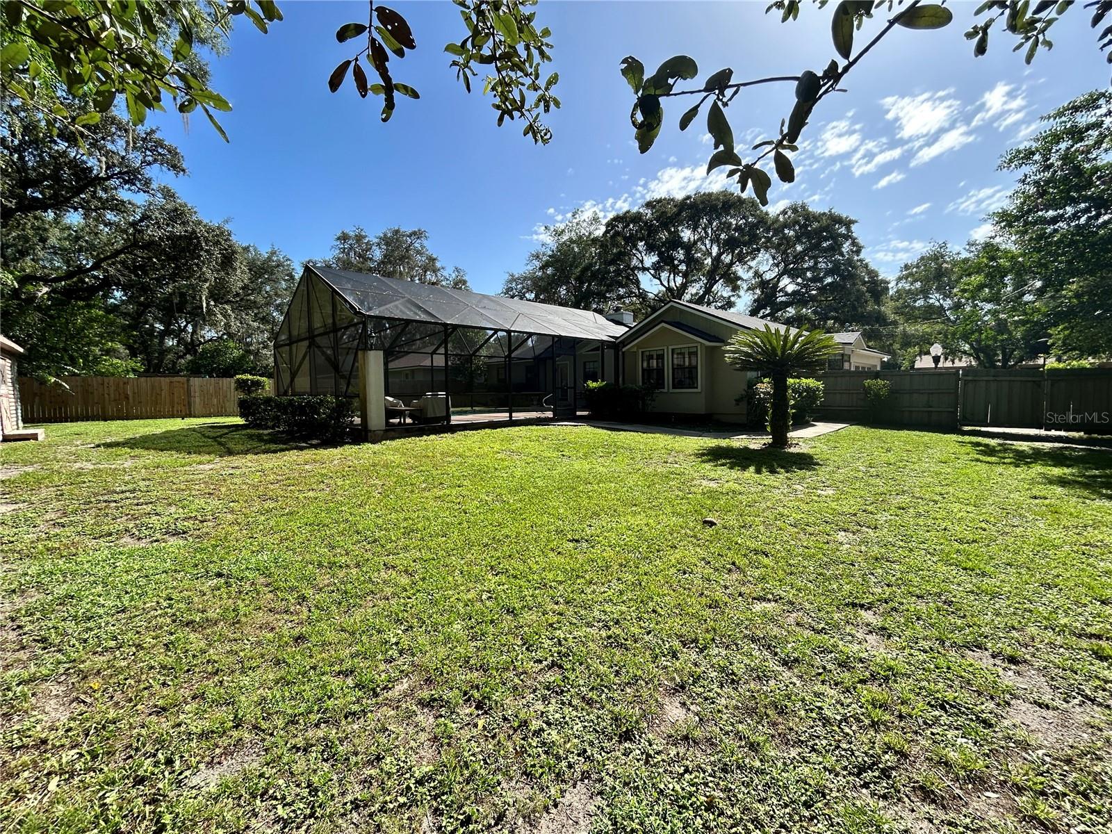 Image 38 of 45 For 2070 50th Terrace