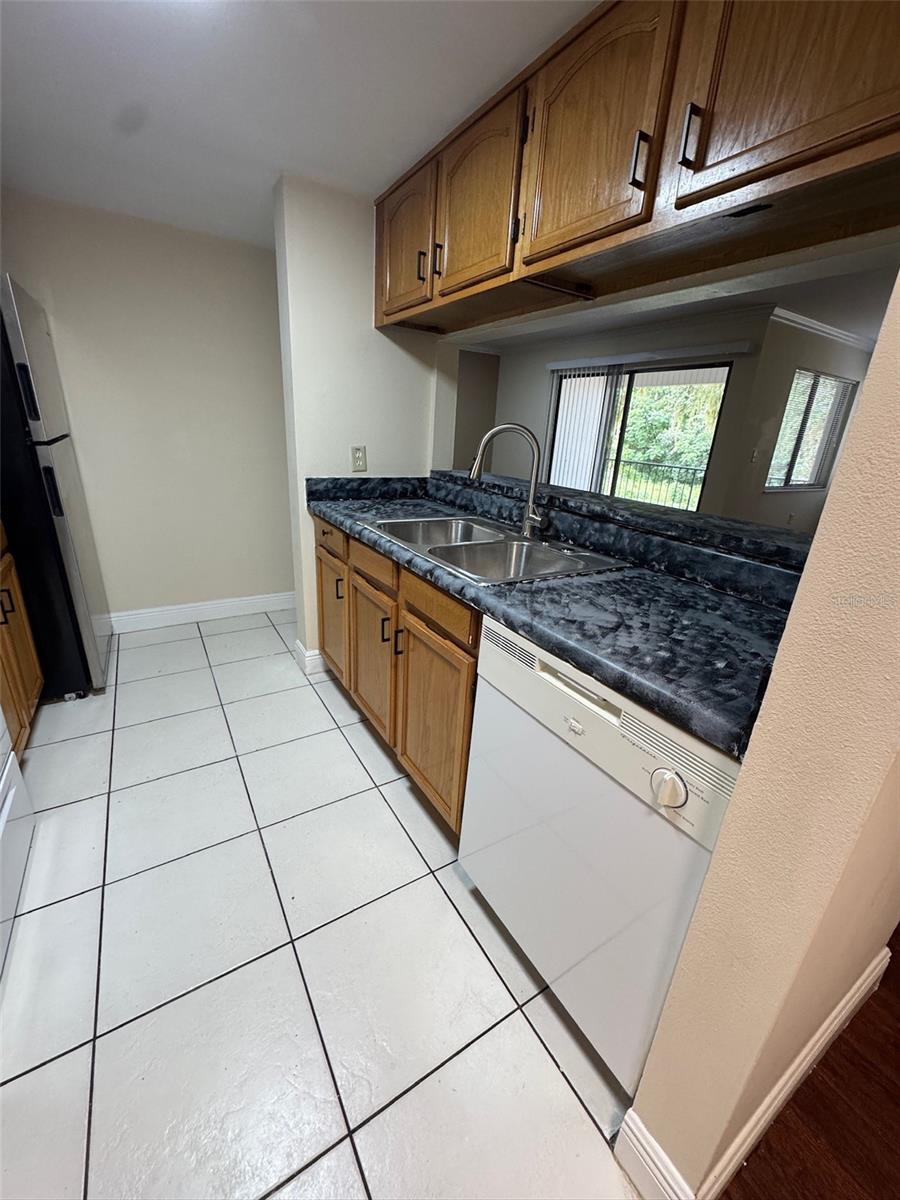 Image 6 of 23 For 1727-1727 36th Avenue 11