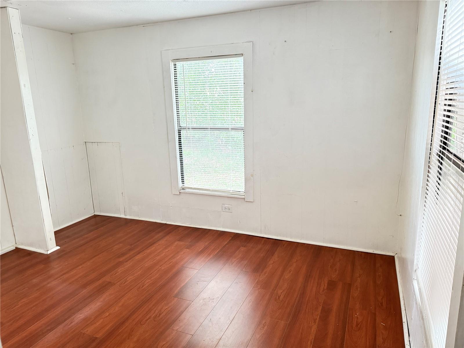 Image 17 of 24 For 3545 90th Street