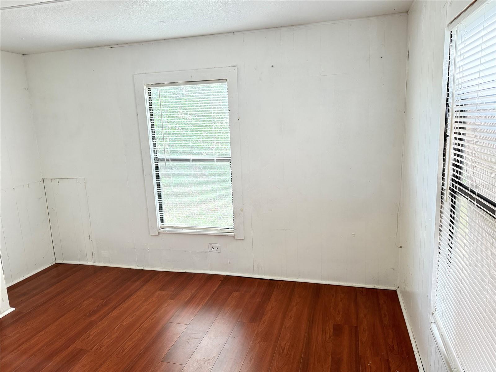 Image 19 of 24 For 3545 90th Street
